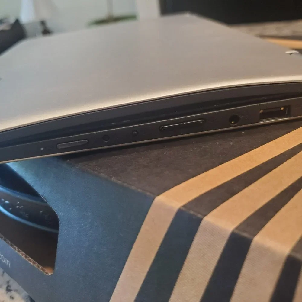 Lenovo Yoga 11.3